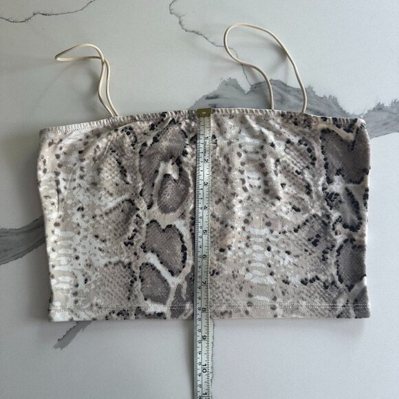 FASHION NOVA | Snake Print Crop Top | Beige Neutral | Size Small - Picture 9 of 16